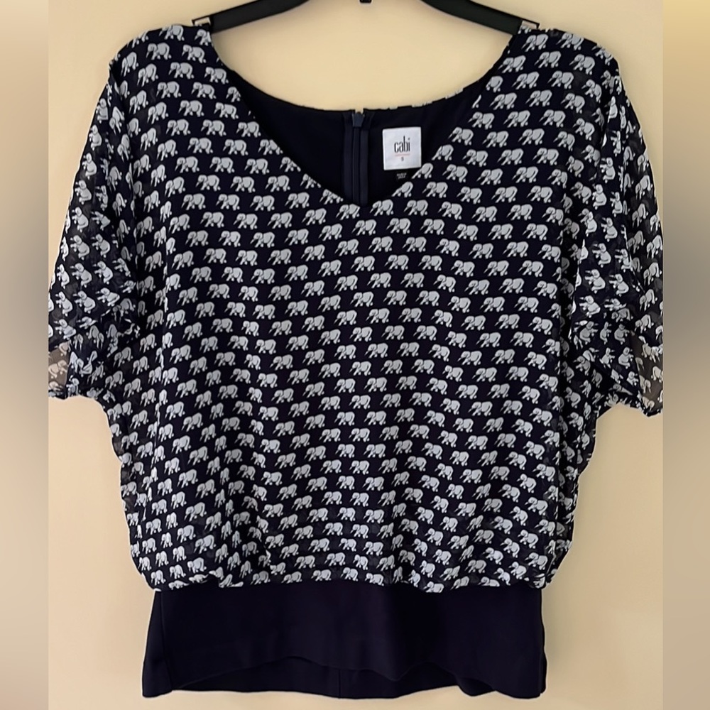 Women’s Cabi elephant blue top size small